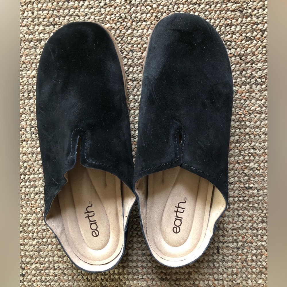 Genuine suede clog by Earth